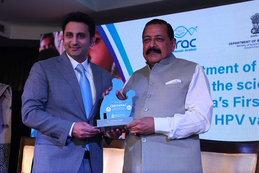 SII CEO, Adar Poonawalla & Dr. Jitendra Singh, Hon'ble Minister of State of the Ministry of Science and Technology & Earth Sciences