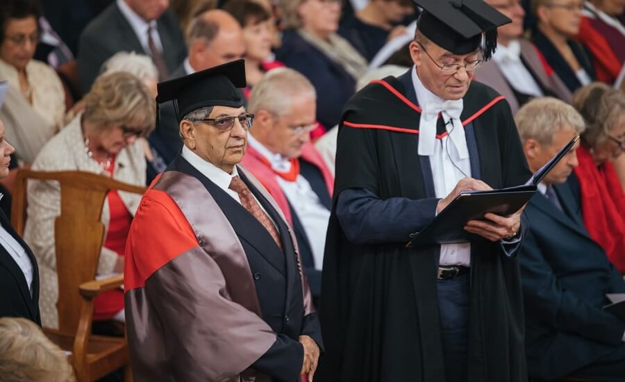 Dr Cyrus Poonawalla being conferred with the Degree of Doctor of Science,  honoris causa by the University of Oxford
